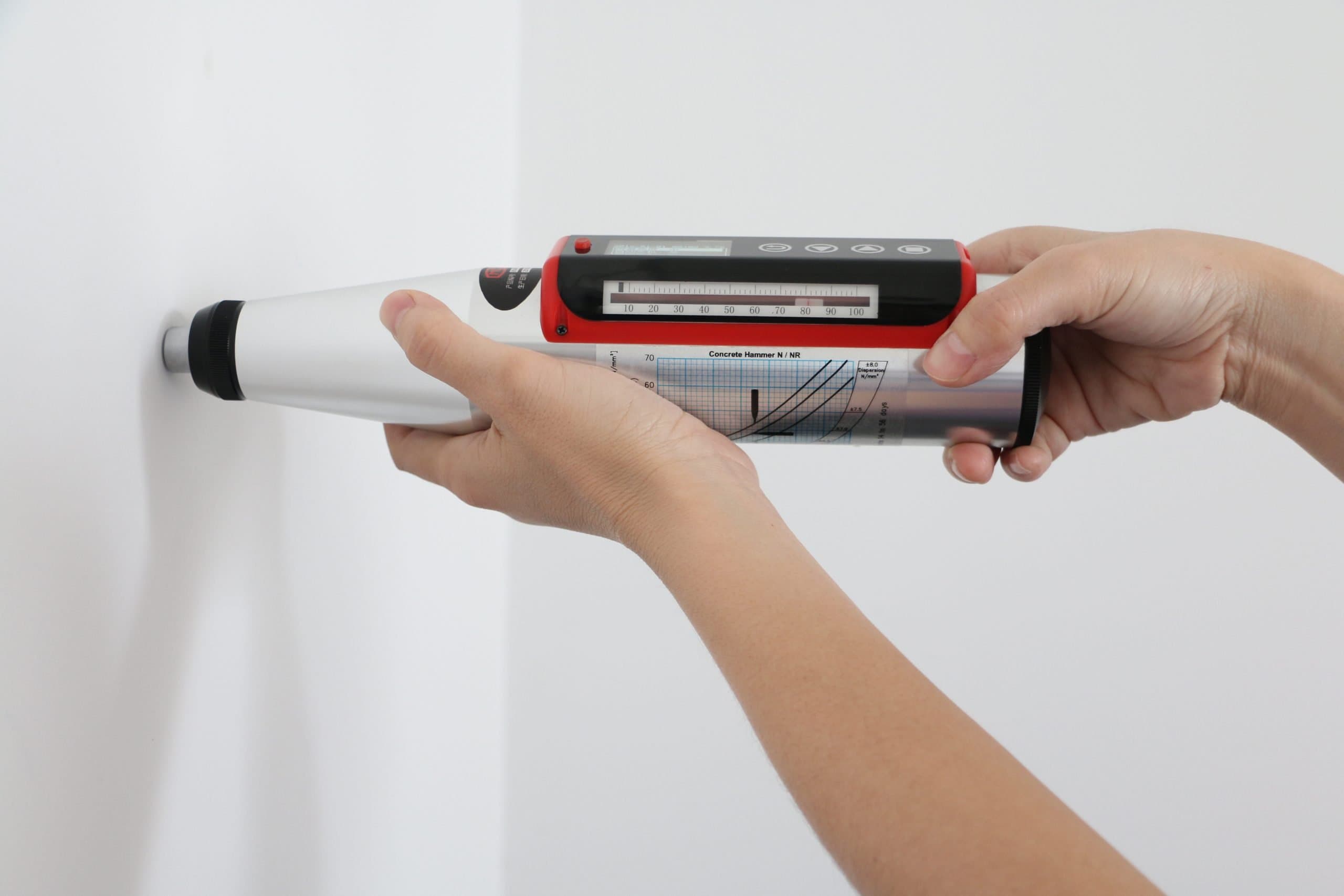 Hammer test untuk pemeriksaan mutu beton